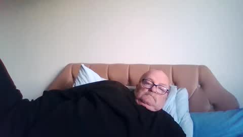 Snapshot of old_fkr chatting on January 16, 4:18 pm old_fkr online show from January 16, 4:18 pm