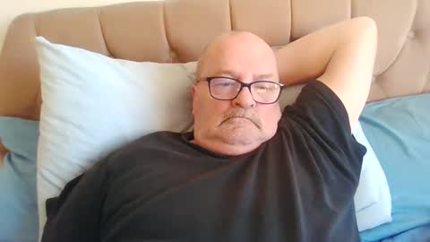 Snapshot of old_fkr chatting on January 18, 9:24 am old_fkr online show from January 18, 9:24 am