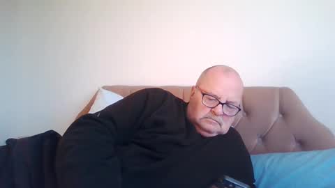 Snapshot of old_fkr chatting on January 18, 12:26 pm old_fkr online show from January 18, 12:26 pm