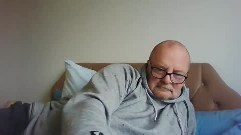 Snapshot of old_fkr chatting on January 24, 12:41 pm old_fkr online show from January 24, 12:41 pm