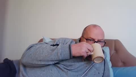 Snapshot of old_fkr chatting on January 27, 9:55 am old_fkr online show from January 27, 9:55 am