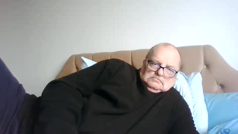 Snapshot of old_fkr chatting on February 10, 12:29 pm old_fkr online show from February 10, 12:29 pm