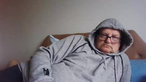 Snapshot of old_fkr chatting on February 11, 12:16 pm old_fkr online show from February 11, 12:16 pm