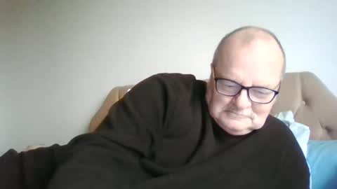 Snapshot of old_fkr chatting on February 12, 3:38 pm old_fkr online show from February 12, 3:38 pm