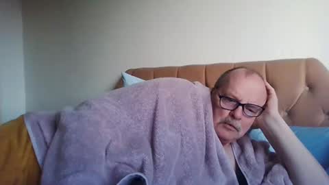 Snapshot of old_fkr chatting on February 28, 5:26 pm old_fkr online show from February 28, 5:26 pm