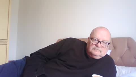 old_fkrr_ online show from April 15, 9:27 am