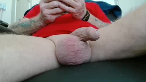 Snapshot of oldboy2025 chatting on March 27, 11:10 am oldboy2025 online show from March 27, 11:10 am