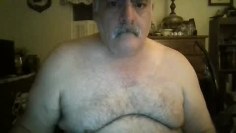 Snapshot of oldcockforyngladies chatting on February 1, 10:15 am oldcockforyngladies online show from February 1, 10:15 am