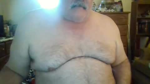 Snapshot of oldcockforyngladies chatting on February 27, 6:31 pm oldcockforyngladies online show from February 27, 6:31 pm