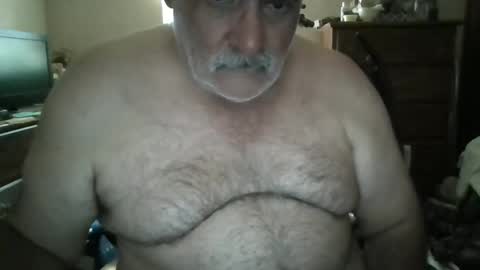 Snapshot of oldcockforyngladies chatting on October 4, 2:59 pm oldcockforyngladies online show from October 4, 2:59 pm