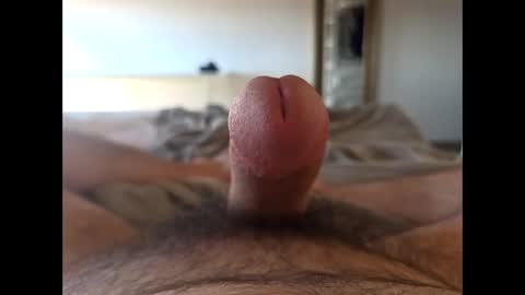 oldermtl online show from May 14, 2:57 pm