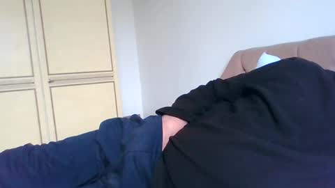 oldfkr69 online show from September 12, 9:20 am