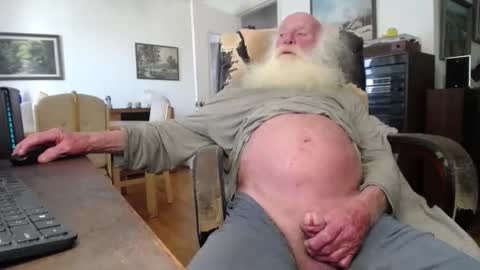 oldfucker9 online show from June 8, 1:50 am