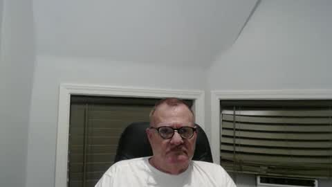 oldguybigd online show from September 11, 5:29 am