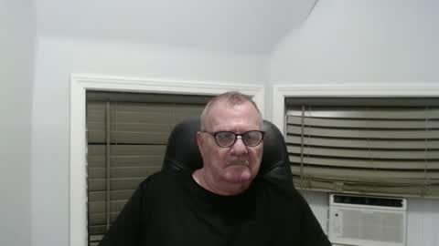 oldguybigd online show from September 20, 5:08 am