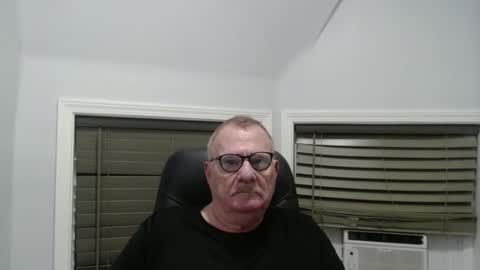 oldguybigd online show from September 22, 4:36 am