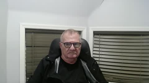 oldguybigd online show from September 27, 6:07 am