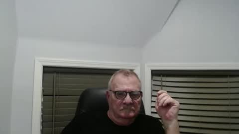 oldguybigd online show from October 2, 3:46 am
