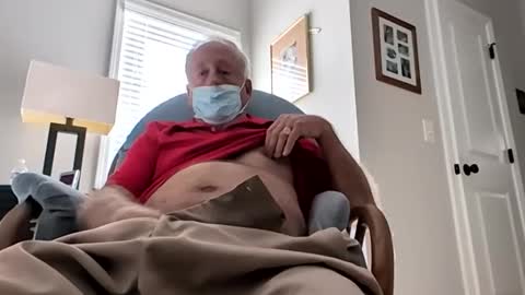 Snapshot of oldsubman chatting on November 1, 4:31 pm oldsubman online show from November 1, 4:31 pm