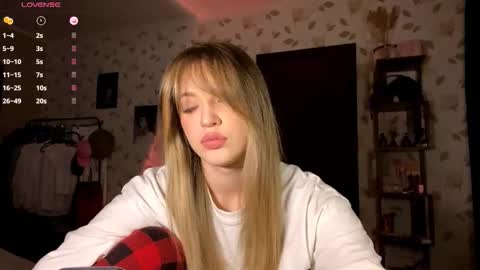 Kem online show from November 9, 3:54 pm