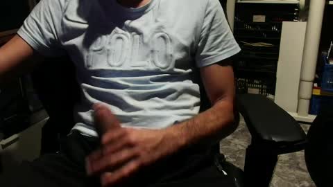 Snapshot of oletupolla chatting on May 13, 1:47 am oletupolla online show from May 13, 1:47 am