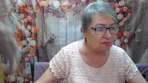 OlgaLuck online show from March 24, 6:18 am