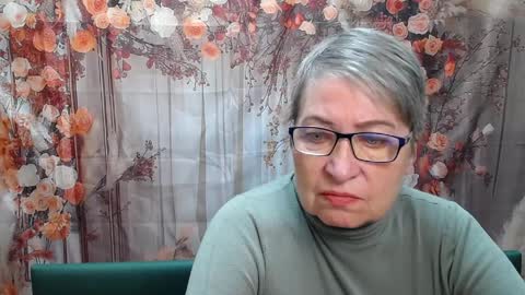 OlgaLuck online show from April 1, 5:08 am