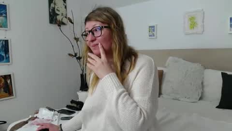 Olga Pavlova online show from March 23, 1:37 pm
