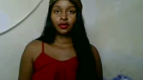 Snapshot of olinah610 chatting on June 27, 10:42 am olinah610 online show from June 27, 10:42 am