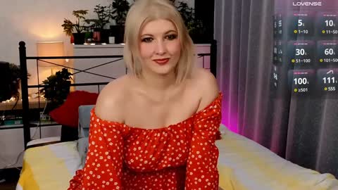 OliSunny Olivia online show from December 26, 3:16 am