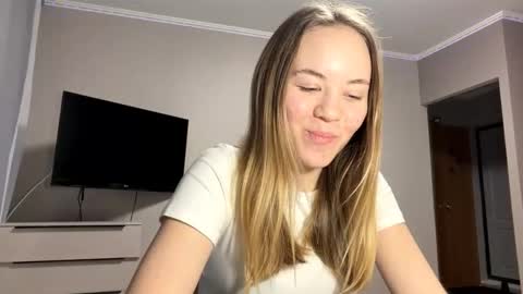 Amelia online show from December 3, 10:13 am