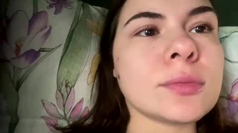 Snapshot of olivepeach chatting on November 5, 9:53 am Oil online show from November 5, 9:53 am