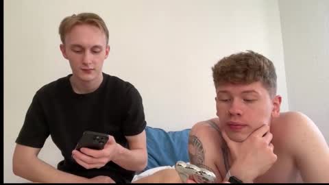 Oliver and Thomas online show from October 7, 2:47 pm