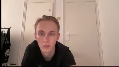 Oliver and Thomas online show from October 26, 9:37 am