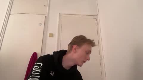 Oliver and Thomas online show from November 8, 12:38 pm