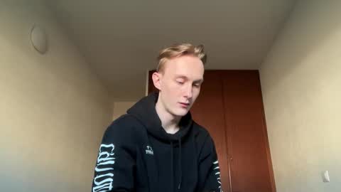 Oliver and Thomas online show from November 28, 1:58 pm