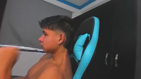 Oliver bray online show from October 28, 2:31 pm