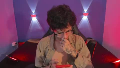 Snapshot of oliver_fast_ chatting on March 1, 11:17 am Oliver fast online show from March 1, 11:17 am