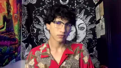 Snapshot of oliver_fast_ chatting on September 27, 8:19 am Oliver fast online show from September 27, 8:19 am