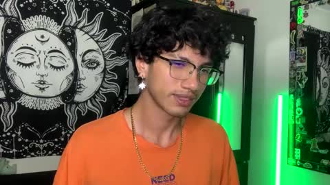 Snapshot of oliver_fast_ chatting on October 2, 5:47 am Oliver fast online show from October 2, 5:47 am