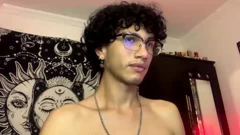 Snapshot of oliver_fast_ chatting on November 26, 7:20 am Oliver fast online show from November 26, 7:20 am