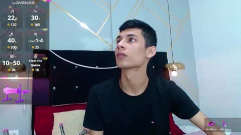 Snapshot of oliver_king_sex chatting on January 3, 4:37 pm Oliver Smith online show from January 3, 4:37 pm