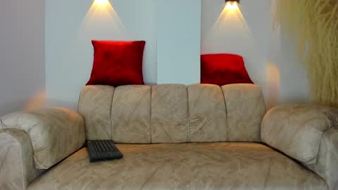 OLIVER online show from December 23, 1:29 am