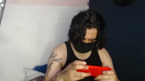 Snapshot of oliver_laid_2023 chatting on December 9, 6:55 am oliver_laid_2023 online show from December 9, 6:55 am