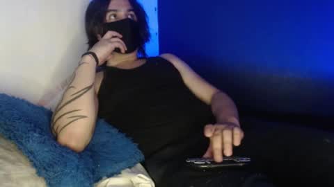 Snapshot of oliver_laid_2023 chatting on January 27, 7:56 am oliver_laid_2023 online show from January 27, 7:56 am