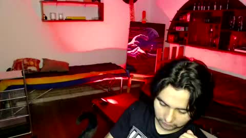 Snapshot of oliver_laid_2023 chatting on October 18, 7:09 am oliver_laid_2023 online show from October 18, 7:09 am