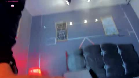 oliver mr  online show from October 26, 12:27 am