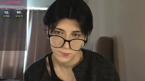 Snapshot of oliver_star_boy chatting on February 5, 6:40 am oliver online show from February 5, 6:40 am