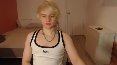 Oliver online show from February 8, 2:04 am