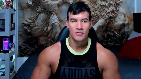 oliver_tommy online show from October 24, 12:34 pm